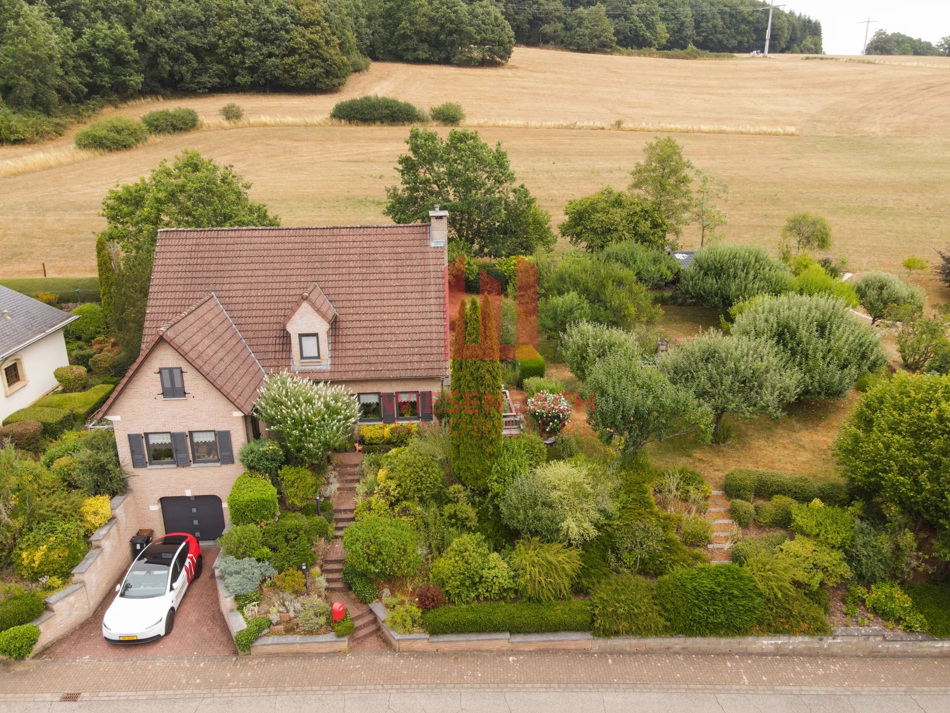 Maison familiale avec grand terrain à Warken